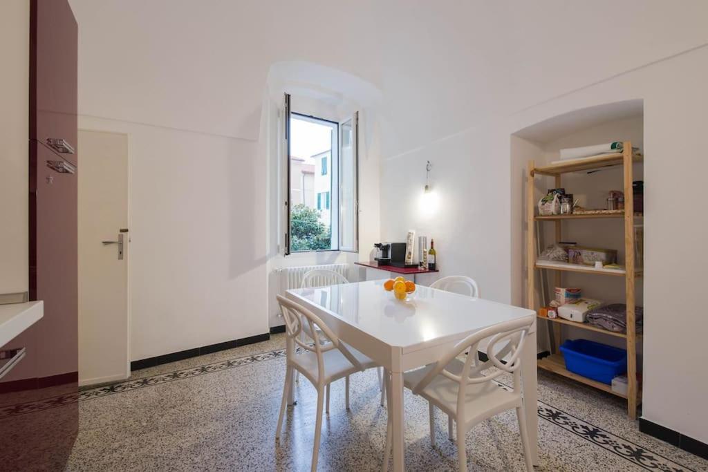 Sea View, In The Old Town Santo Stefano Al Mare Apartment Exterior photo