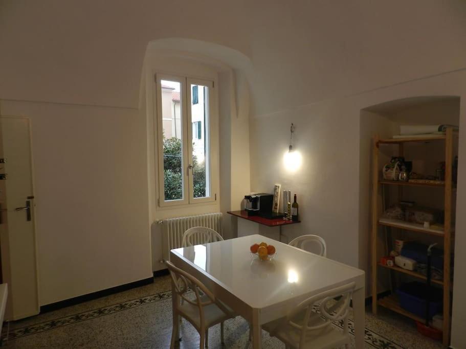 Sea View, In The Old Town Santo Stefano Al Mare Apartment Exterior photo